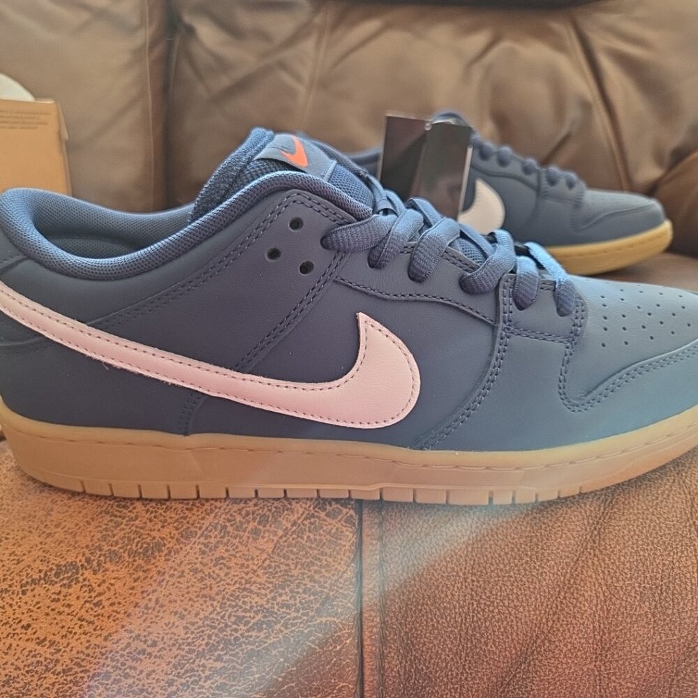 Nike SB Dunk Low Pro size 10 US Navy